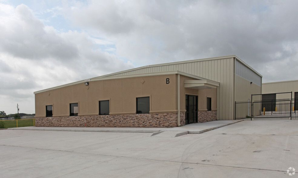41212 Park 290 Dr, Waller, TX à louer - Photo de l’immeuble – Image 2 sur 9
