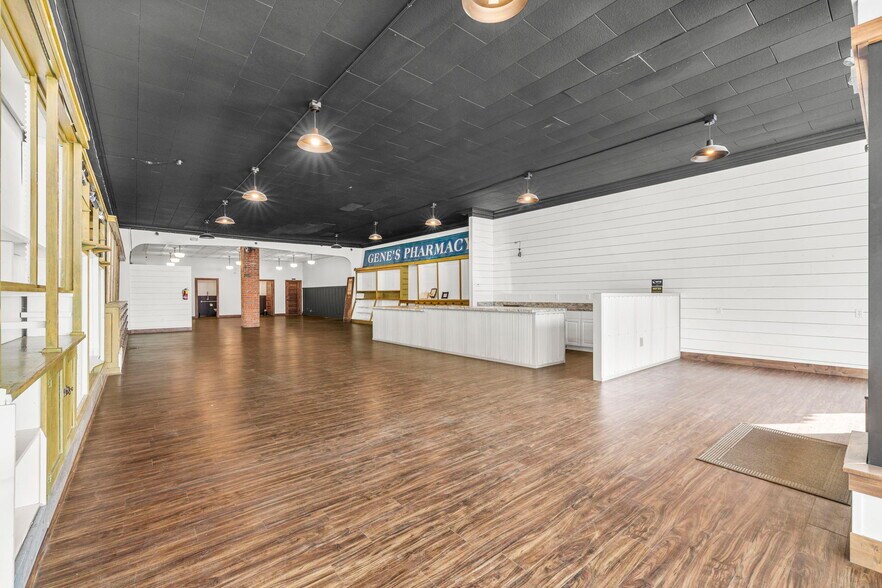 111 E Main St, Laurel, MT à vendre - Photo de l’immeuble – Image 3 sur 6