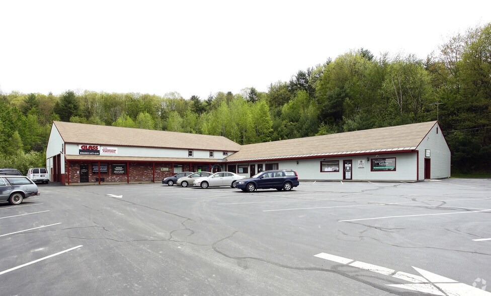 140 Monadnock Hwy, Keene, NH à louer - Photo principale – Image 1 sur 18