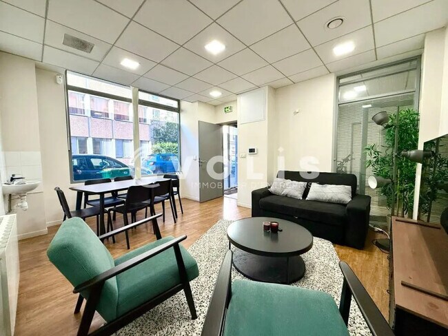 Plus de détails pour Bureau à vendre