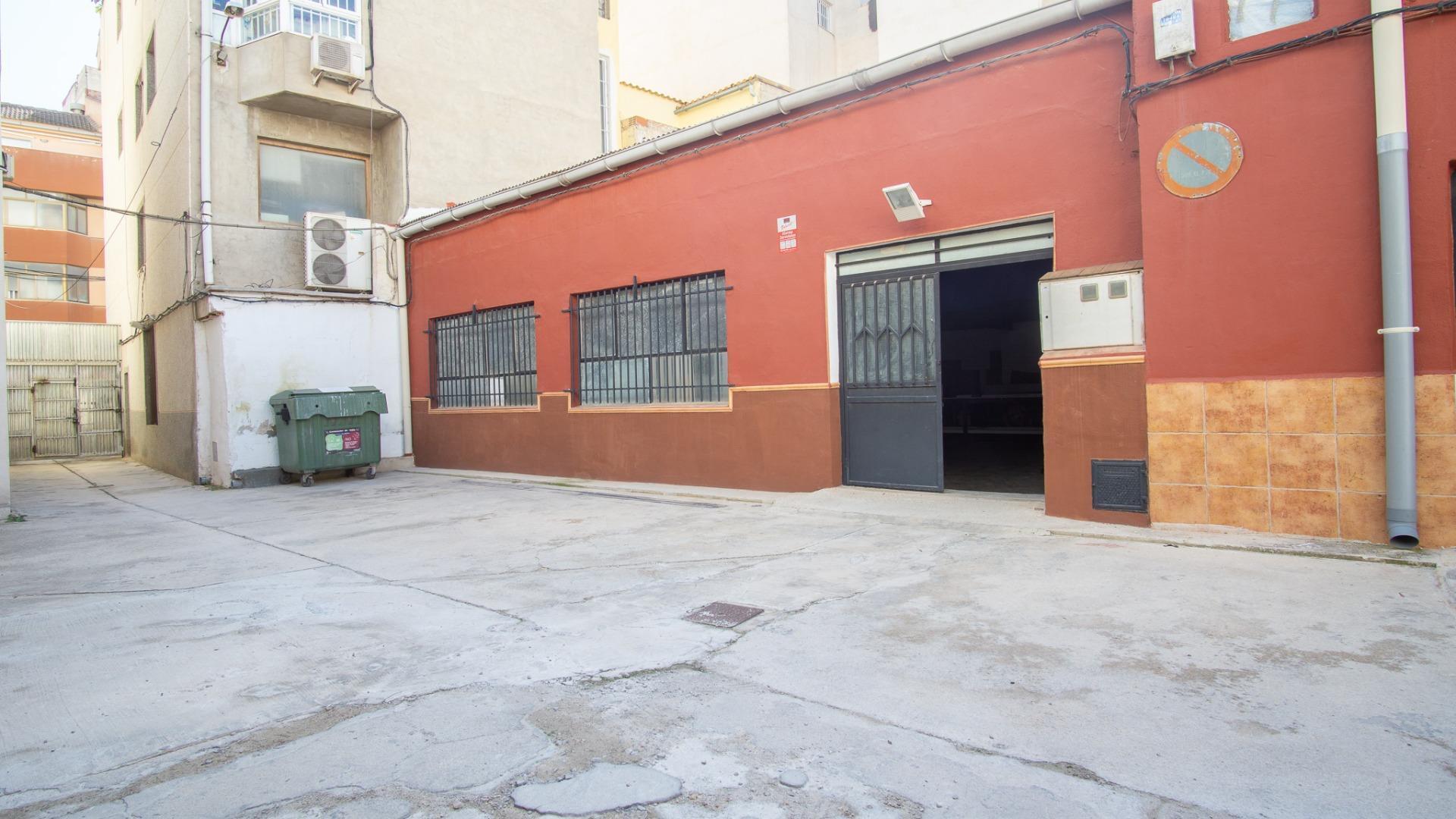 Industriel/Logistique dans Petrer, Alicante à vendre Photo de l’immeuble– Image 1 sur 8