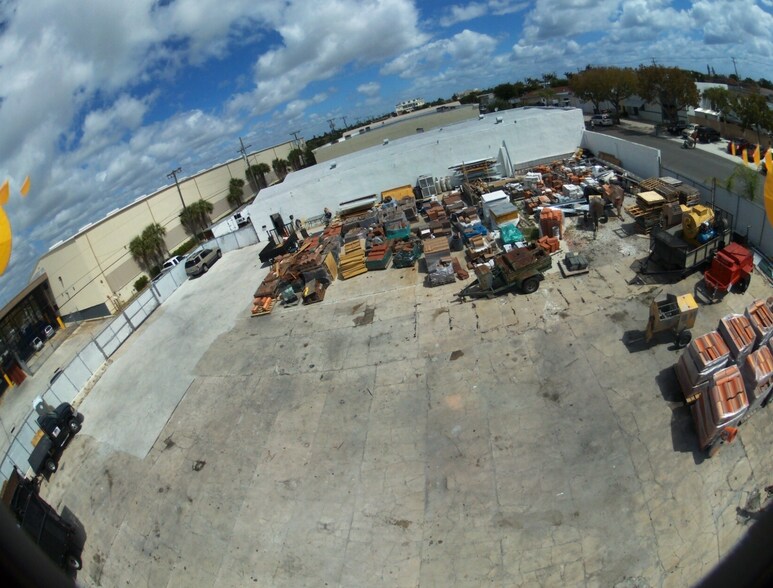223 S H St, Lake Worth Beach, FL à louer - Photo de l’immeuble – Image 3 sur 6