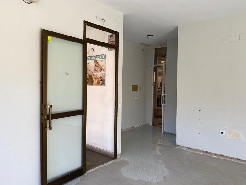 Local commercial dans Cáceres, Cáceres à vendre - Photo de l’immeuble – Image 3 sur 12