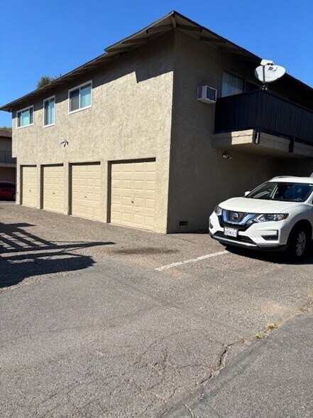 2318 Franzen Ave, Santa Ana, CA à vendre - Photo de l’immeuble – Image 3 sur 10