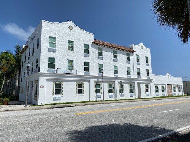 2320 N Dixie Hwy, West Palm Beach, FL à louer Photo principale– Image 1 sur 2