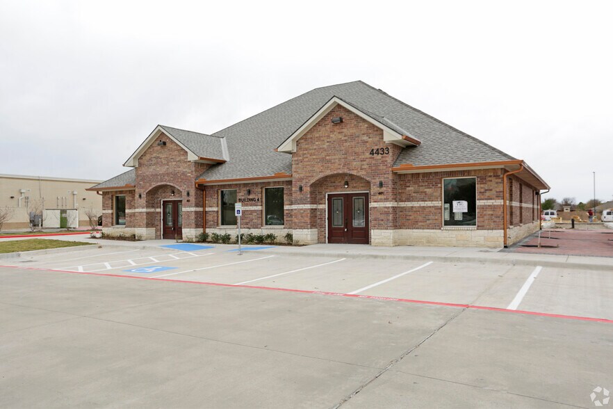4433 Punjab Way, Frisco, TX à louer - Photo principale – Image 1 sur 16