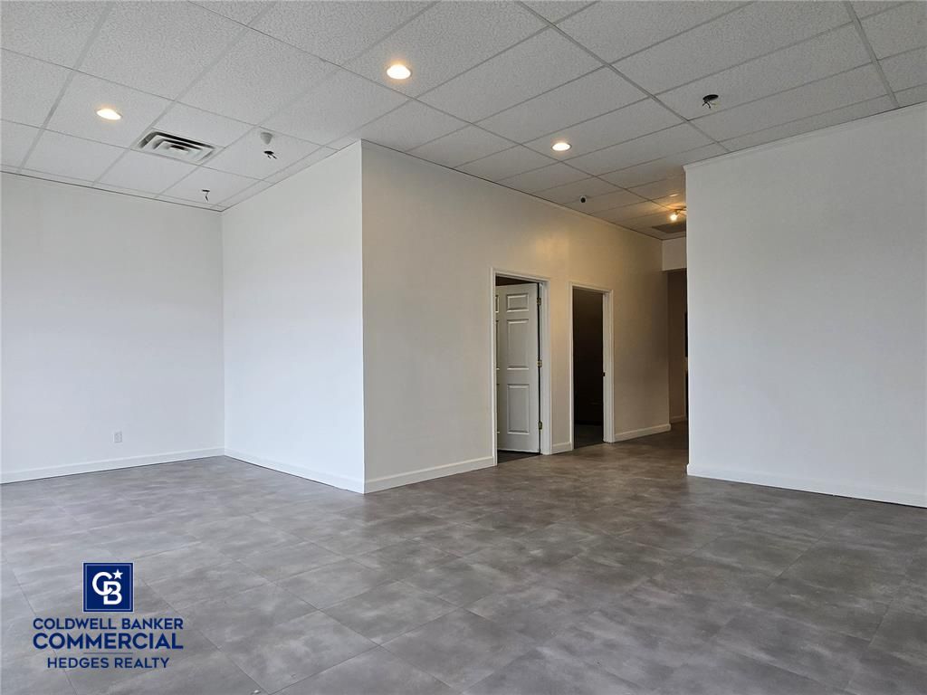600 Blairs Ferry Rd NE, Cedar Rapids, IA à louer Photo intérieure– Image 1 sur 9