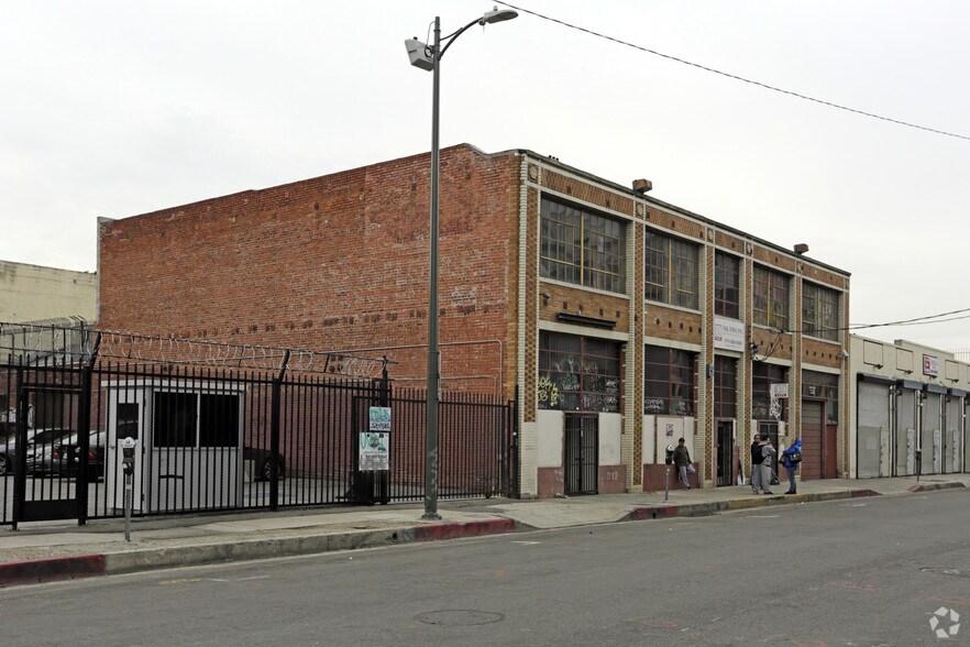 312-318 Omar Ave, Los Angeles, CA à vendre - Photo de l’immeuble – Image 2 sur 4