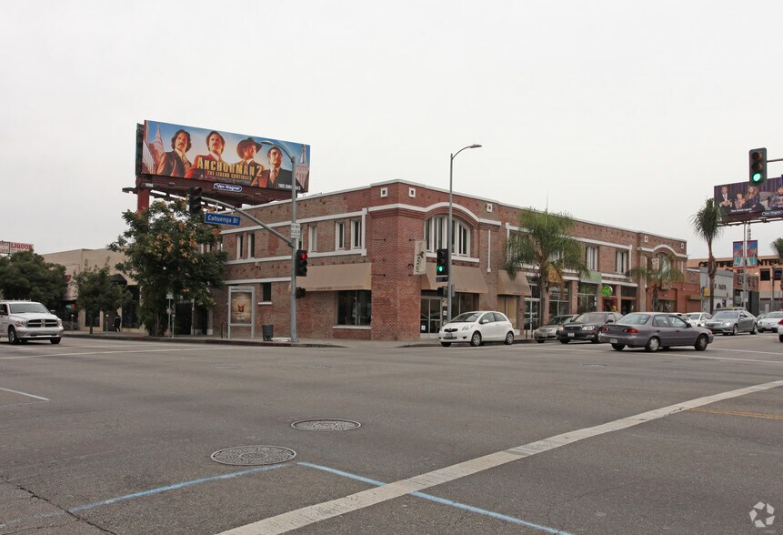 1501 N Cahuenga Blvd, Los Angeles, CA à louer - Photo principale – Image 3 sur 37