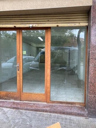 Plus de détails pour Local commercial à louer