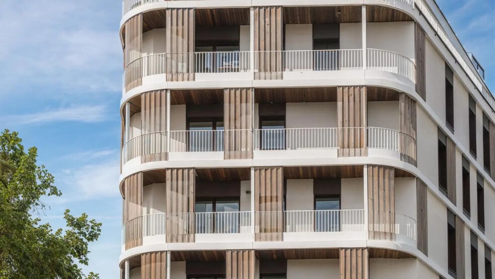 111 Avenue François Arago, Nanterre à vendre - Photo de l’immeuble – Image 2 sur 12