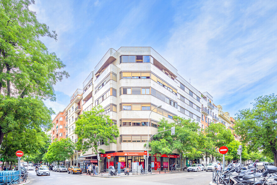 Calle de Ferraz, 50, Madrid, Madrid à vendre - Photo de l’immeuble – Image 2 sur 8