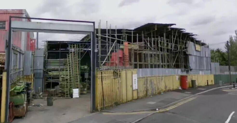 35 South Access Rd, Londres à vendre - Photo de l’immeuble – Image 2 sur 6