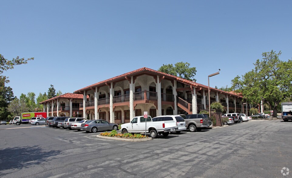 3625 E Thousand Oaks Blvd, Westlake Village, CA à louer - Photo de l’immeuble – Image 3 sur 7