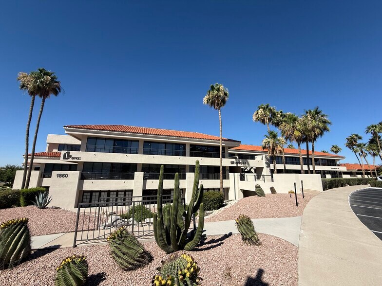1820 E River Rd, Tucson, AZ à louer - Photo principale – Image 1 sur 10