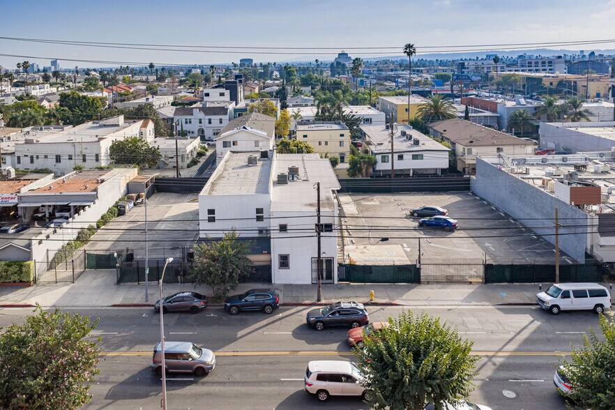 6222 Santa Monica Blvd, Los Angeles, CA à louer - Photo de l’immeuble – Image 3 sur 7