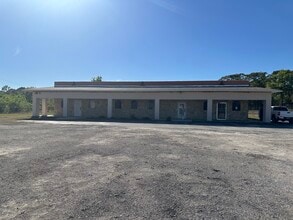 5273 Treiman Blvd, Dade City, FL à vendre Photo de l’immeuble– Image 1 sur 2