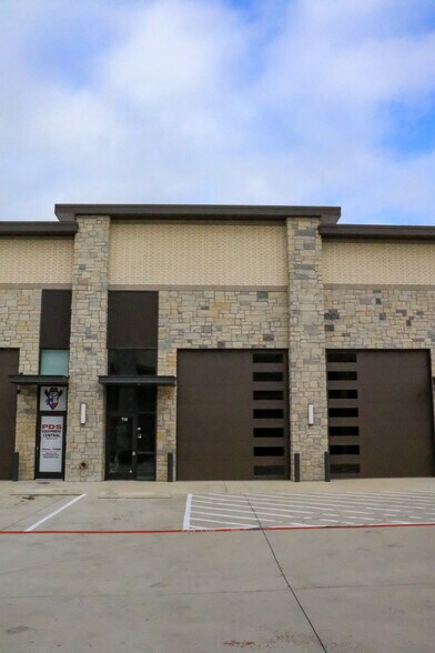 2601 TX-121, Lewisville, TX à vendre - Photo de l’immeuble – Image 2 sur 10