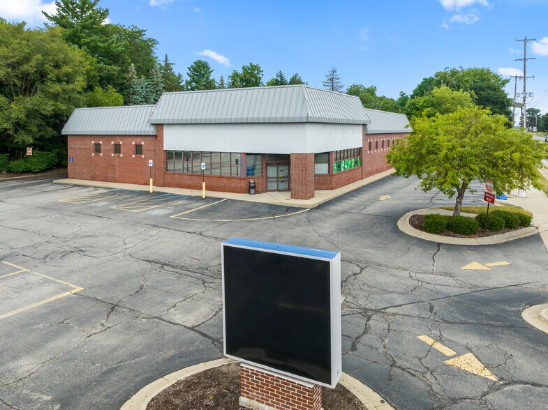 109 N US-127 BR, Saint Johns, MI à louer - Photo principale – Image 1 sur 10