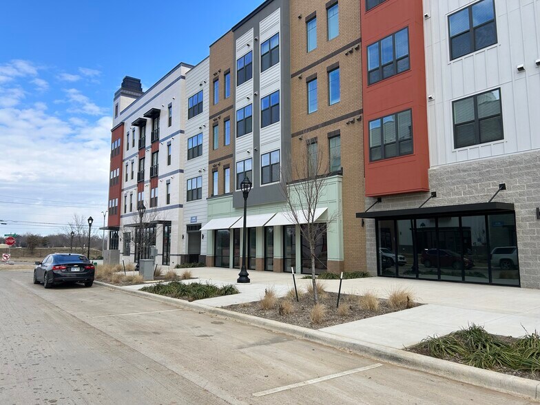 4830 E Rosedale St, Fort Worth, TX à louer - Photo de l’immeuble – Image 2 sur 2