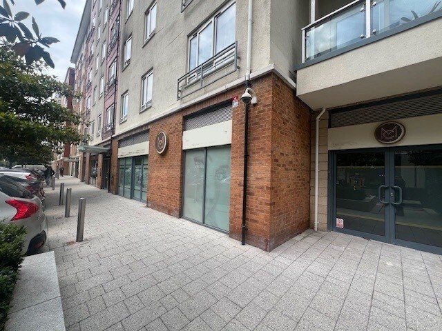 19 Boulevard Dr, Londres à louer - Photo de l’immeuble – Image 2 sur 2