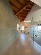 5760-5780 W Jefferson Blvd, Los Angeles, CA à louer Photo intérieure– Image 2 sur 6