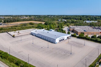 800 E Green Bay Ave, Saukville, WI - VUE AÉRIENNE vue de carte