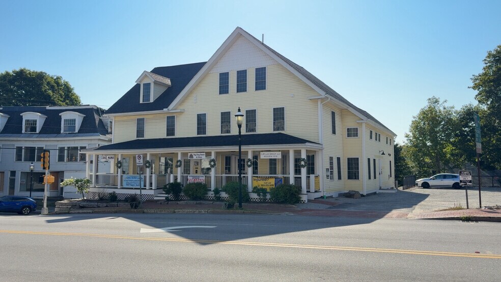 2 W Main St, Hillsborough, NH à louer - Photo de l’immeuble – Image 2 sur 6