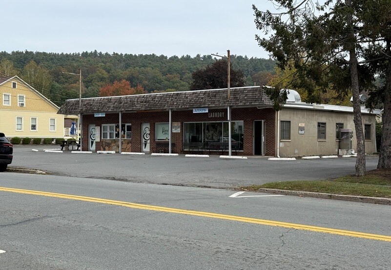 307 W Harford St, Milford, PA à vendre - Photo de l’immeuble – Image 3 sur 9