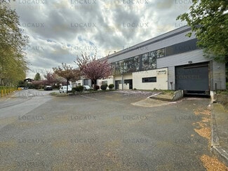 Plus de détails pour Local d'activités à louer