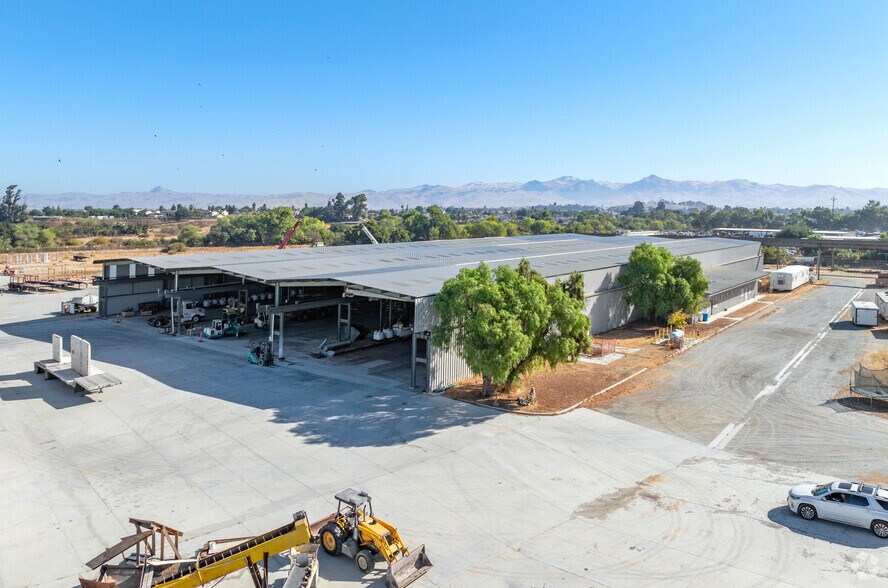 2310 San Juan Rd, Hollister, CA à vendre - Photo de l’immeuble – Image 2 sur 20