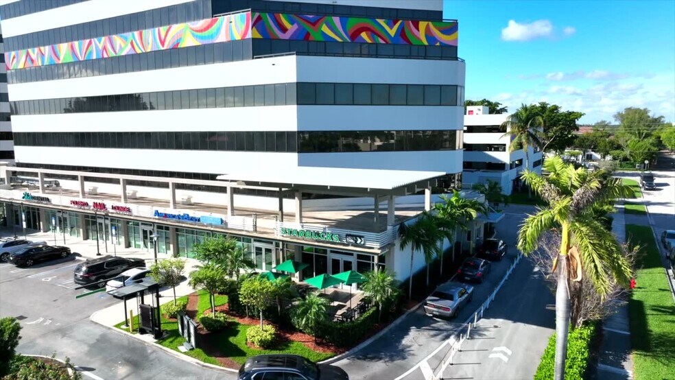 12000 Biscayne Blvd, Miami, FL à louer - Vidéo sur l’annonce professionnelle – Image 2 sur 25