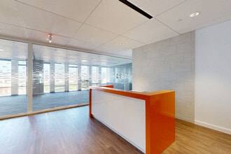 525 N Tryon St, Charlotte, NC à louer Numérisation 3D Matterport– Image 1 sur 12