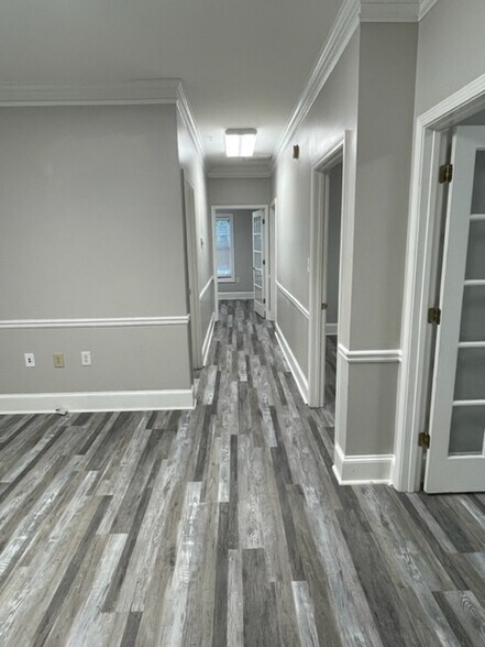1290 Kennestone Cir, Marietta, GA à louer - Photo intérieure – Image 3 sur 12