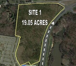 4510 Weybridge Ln, Greensboro, NC à louer - Photo principale – Image 1 sur 3