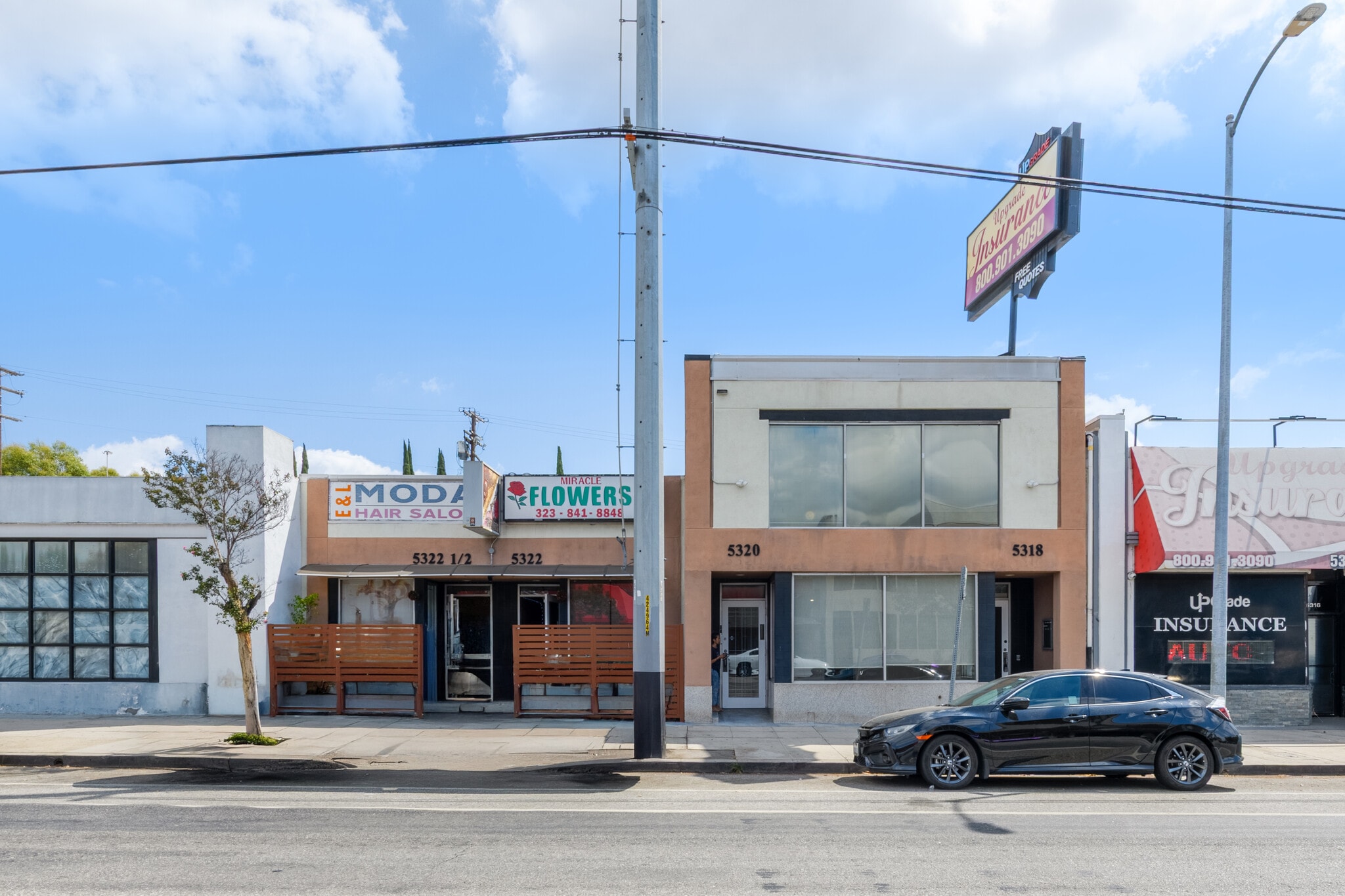 5318-5320 Laurel Canyon Blvd, North Hollywood, CA à vendre Photo de l’immeuble– Image 1 sur 22