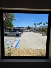 465 E Palmdale Blvd, Palmdale, CA à louer Photo intérieure– Image 2 sur 18