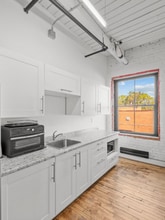 135 N George St, Cambridge, ON à louer Photo intérieure– Image 2 sur 5