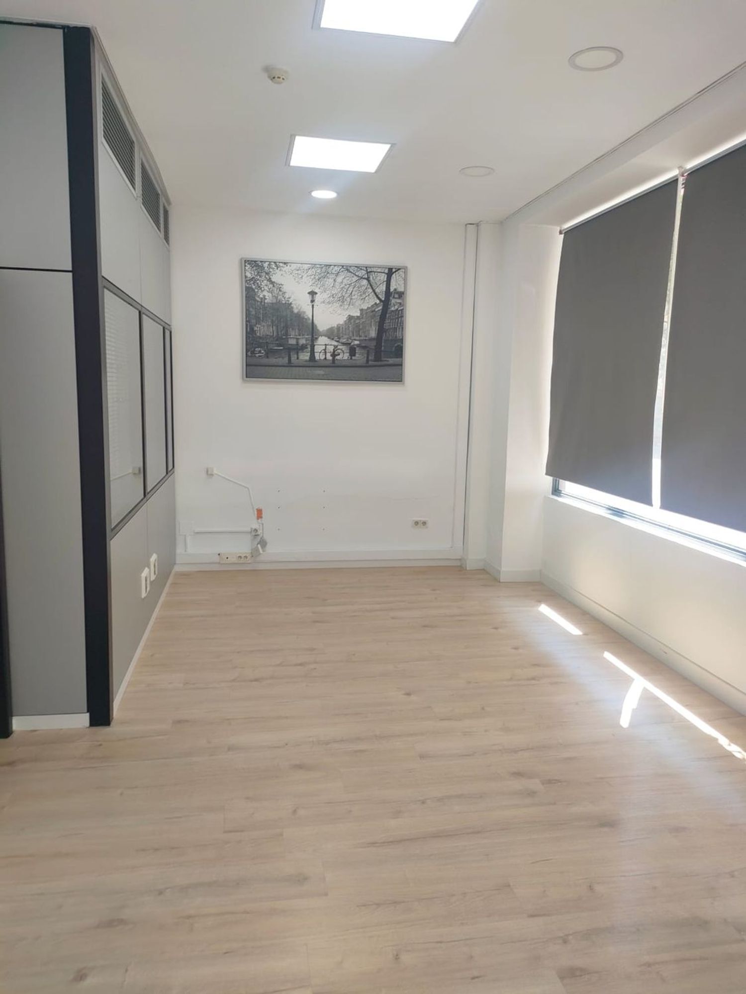 Immeuble residentiel dans Madrid, Madrid à vendre Photo intérieure– Image 1 sur 6
