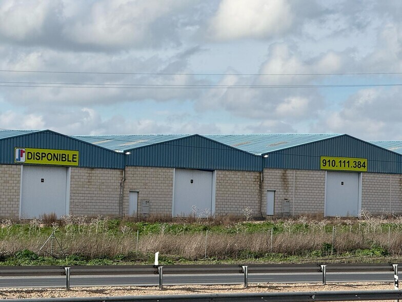 Industriel/Logistique dans Magán, Toledo à vendre - Photo de l’immeuble – Image 1 sur 3