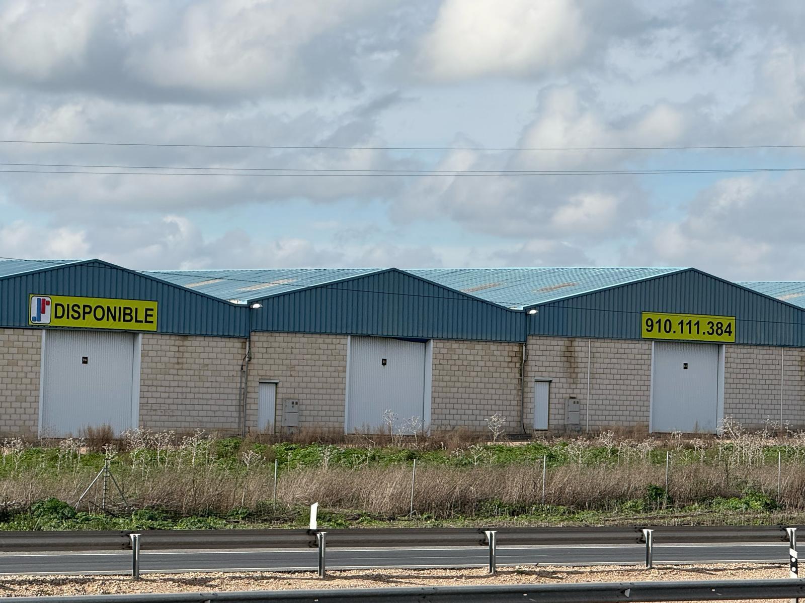 Industriel/Logistique dans Magán, Toledo à vendre Photo de l’immeuble– Image 1 sur 4