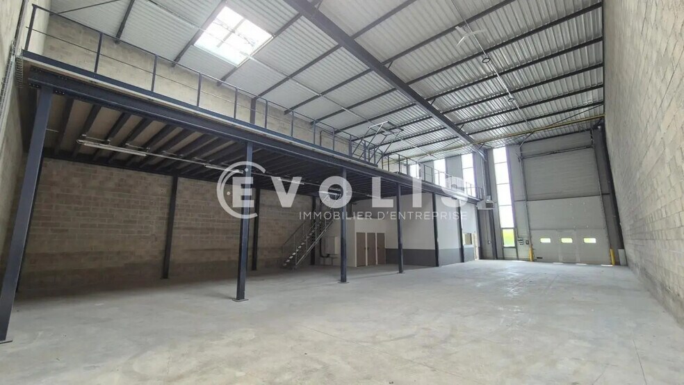 Bureau dans Serris à louer - Photo de l’immeuble – Image 2 sur 9