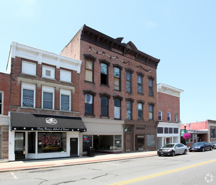 121-123 N Main St, Marysville, OH à vendre - Photo principale – Image 1 sur 2