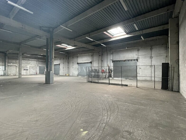 Industriel/Logistique dans Bruges à louer - Photo de l’immeuble – Image 2 sur 10