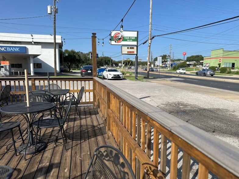 5517 Manchaca Rd, Austin, TX à vendre - Photo de l’immeuble – Image 3 sur 26