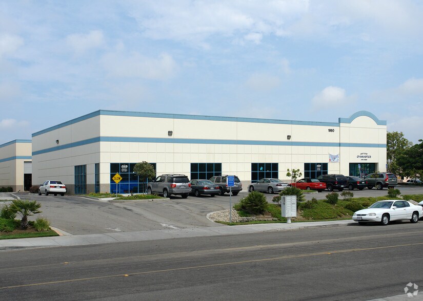 1980 Goodyear Ave, Ventura, CA à louer - Photo principale – Image 1 sur 8