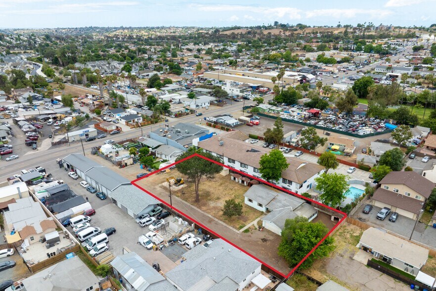 8932 Troy St, Spring Valley, CA à louer - Photo de l’immeuble – Image 2 sur 8