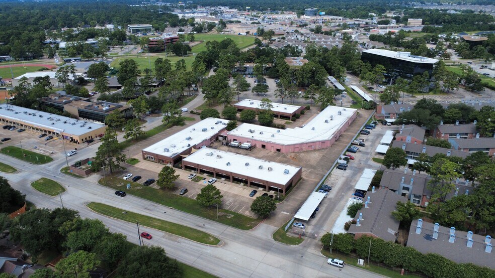 14503 Bammel North Houston Rd, Houston, TX à louer - Photo de l’immeuble – Image 1 sur 9