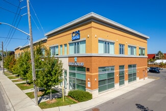 Plus de détails pour 41 Industrial St, Toronto, ON - Bureau à louer