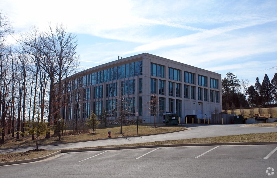 1503 Edwards Ferry Rd NE, Leesburg, VA à louer - Photo de l’immeuble – Image 2 sur 4
